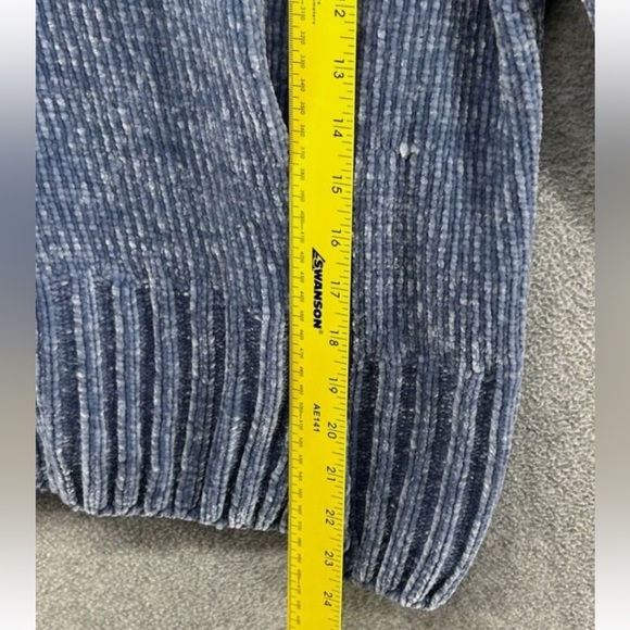 Like New Cynthia Rowley Sweater l M - Picture 4 of 5